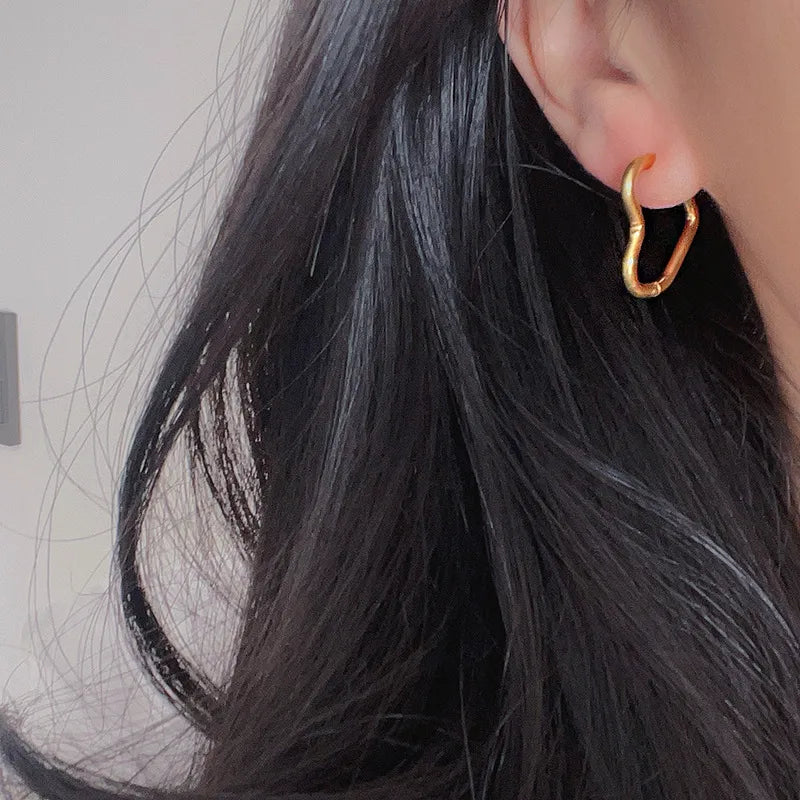 Amora | Hoops